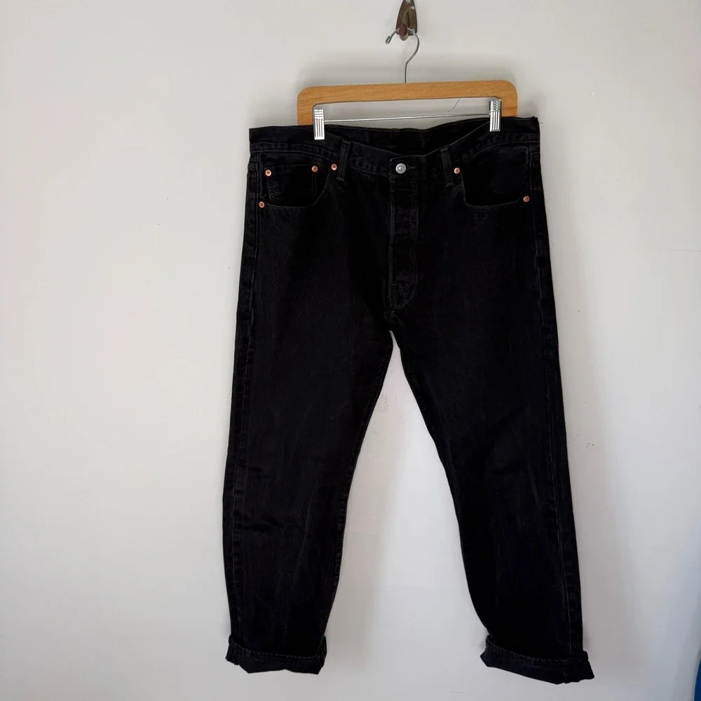 Levi's 501 Original Fit Jeans Mens 38x32 Faded Black Button Fly‎ Straight Leg